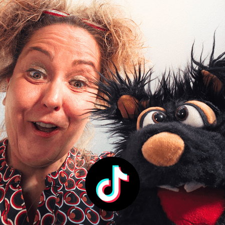 Sonja und Lupino Black mit TikTok-Logo